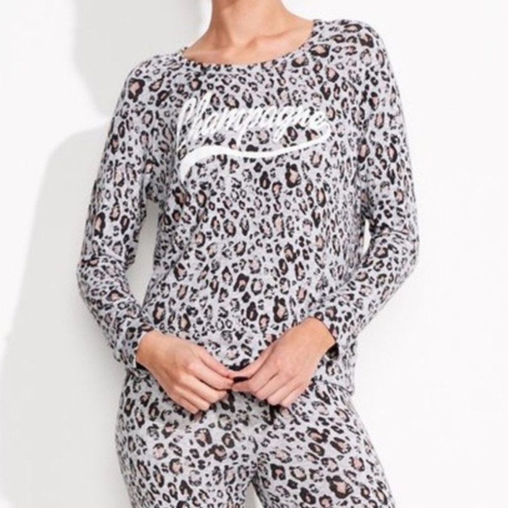 SUNDRY Gray Champagne Crop Pullover Leopard Animal Print Graphic Top